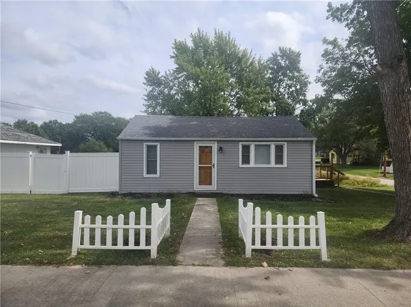800 N Ardinger St, Hamilton, MO 64644