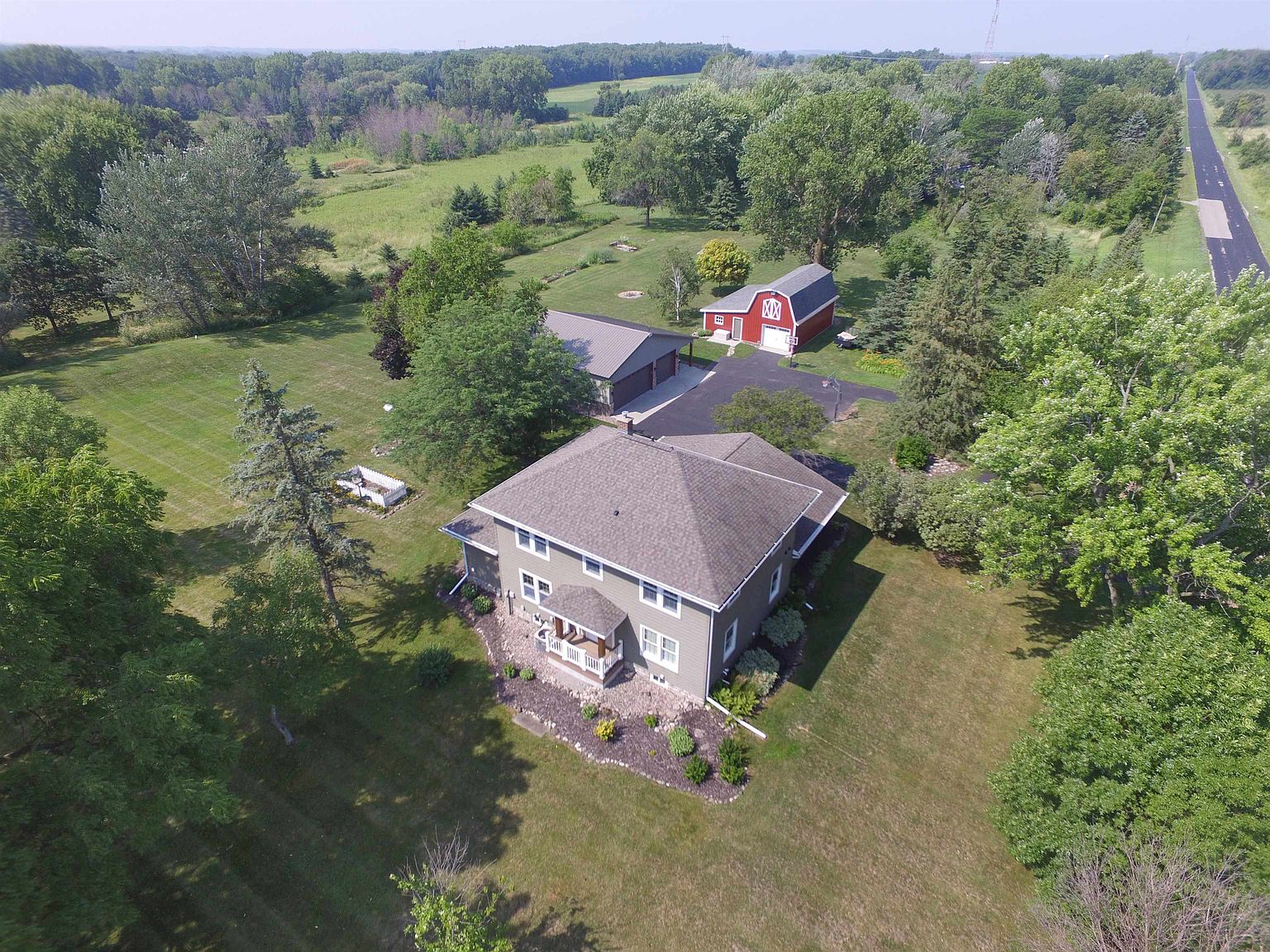 4507 Fisk Ave, Oshkosh, WI 54904 Zillow