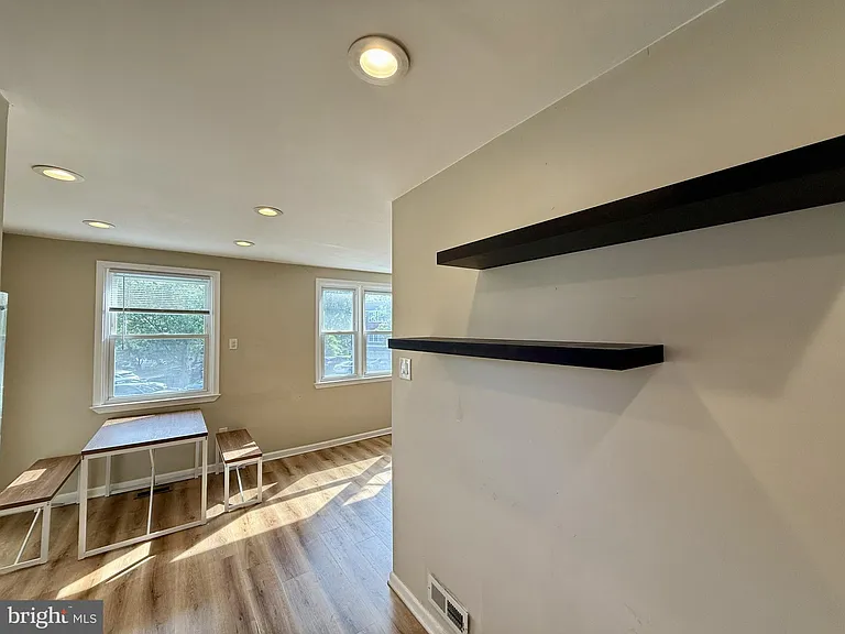 10838 Lockart Ct — Photo 9