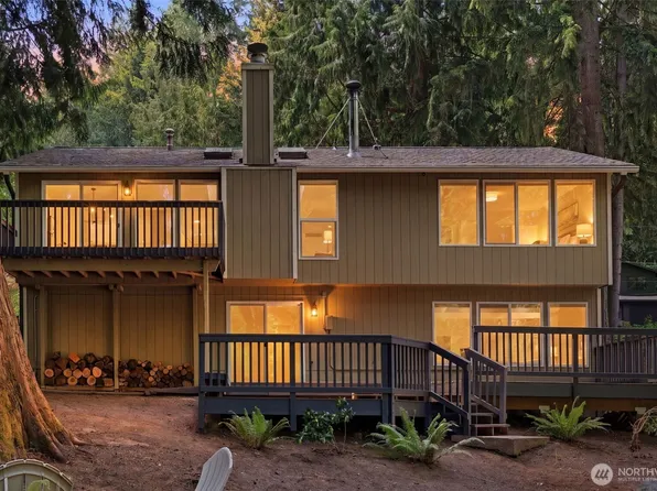 895 Highwood Drive SW, Issaquah, WA 98027