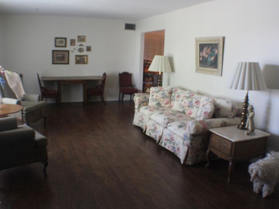 5th image of 5107 Lee Ln