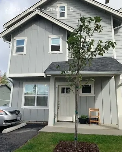 2429 Valencia St Photo 1