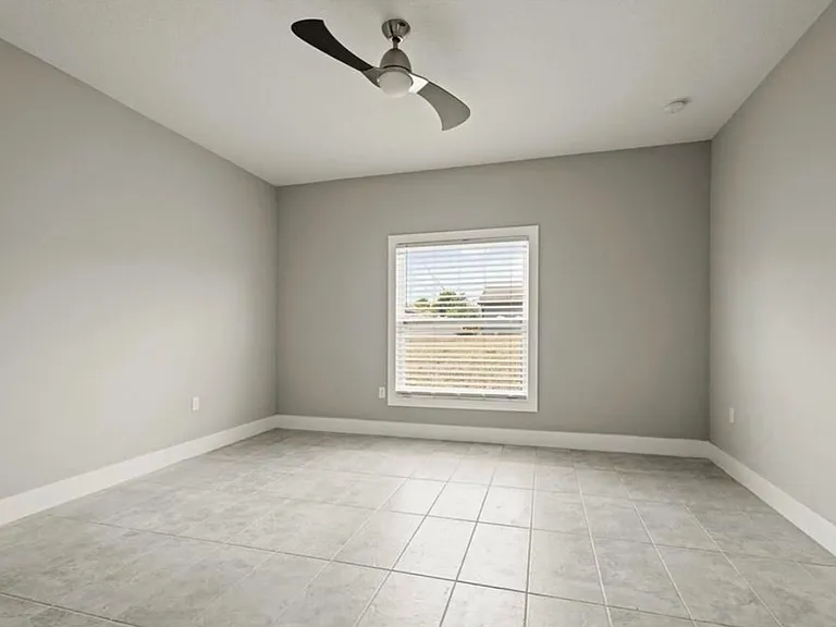 2916 Monarch Ave — Photo 20