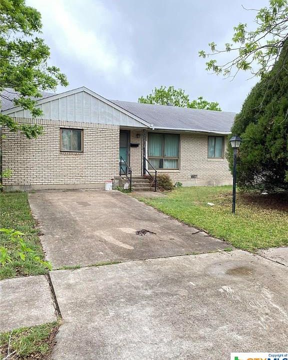 1st image of 1413 Metropolitan Dr