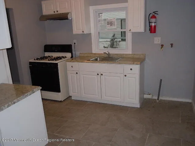 333 Myrtle Ave photo 1