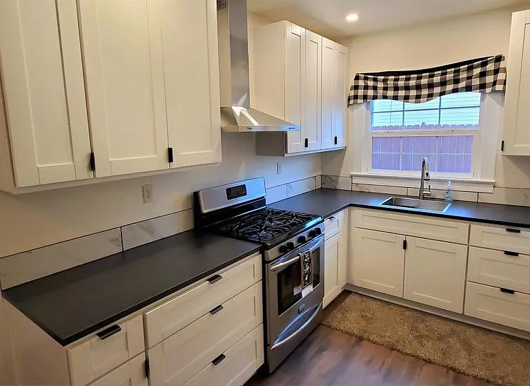 6841 Mohawk St — Photo 6