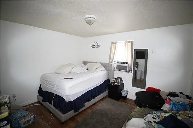 2710 Helena St — Photo 7