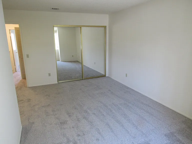 613 Colby Cir — Photo 7