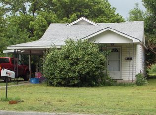 616 W 14th St, Ada, OK 74820
