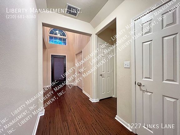 3rd image of 1227 Links Ln