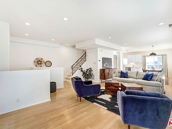 2nd image of 1660 Gramercy Ave #6