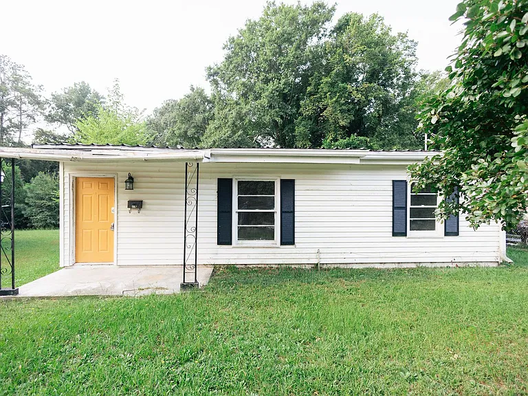 4170 Palace Ave — Photo 1