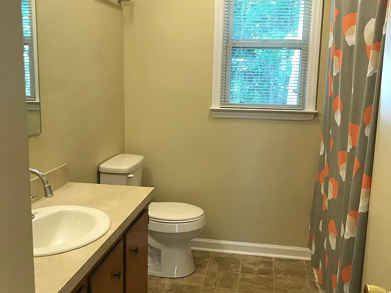 322 S Center St — Photo 8