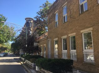 919 W Wisconsin St, Chicago, IL 60614