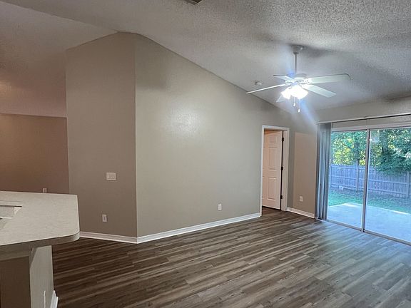4th image of 626 Saleta St
