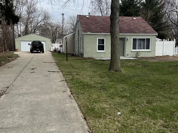 15230 Harrison St, Livonia, MI 48154