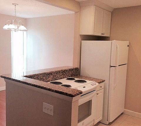 4th image of 414 The Place Ct APT A13