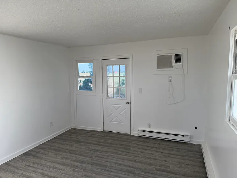9105 W Saginaw Rd #5 — Photo 6