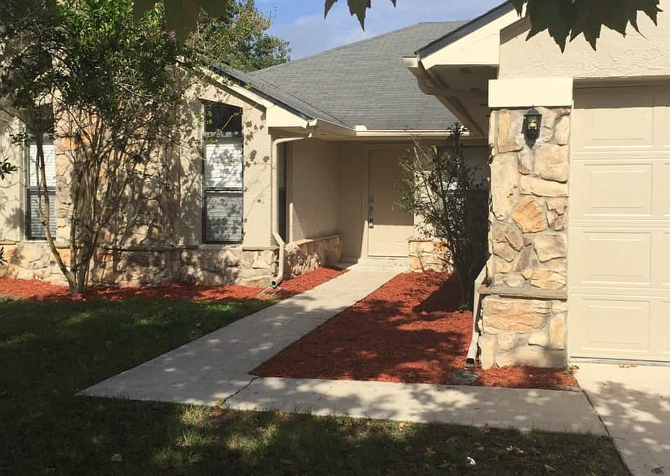 1st image of 1019 Pond Apple Ct