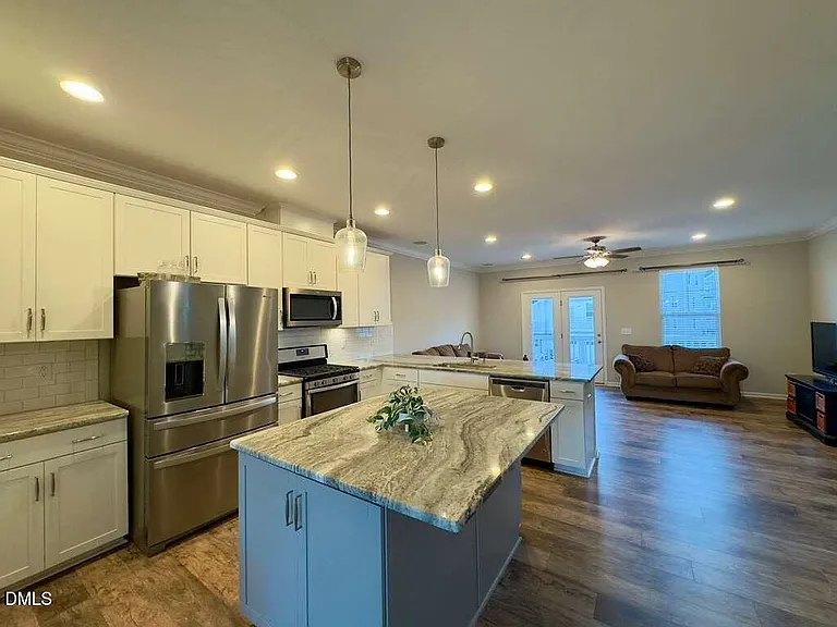 2223 Chattering Lory Ln — Photo 13
