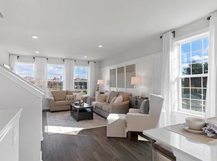 489 Monte Farm Rd, Mount Laurel, NJ 08054