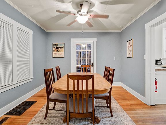 4th image of 301 Arlington Ave