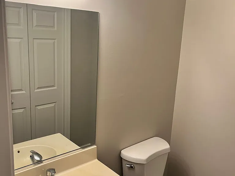 2912D Creekview Ct — Photo 16