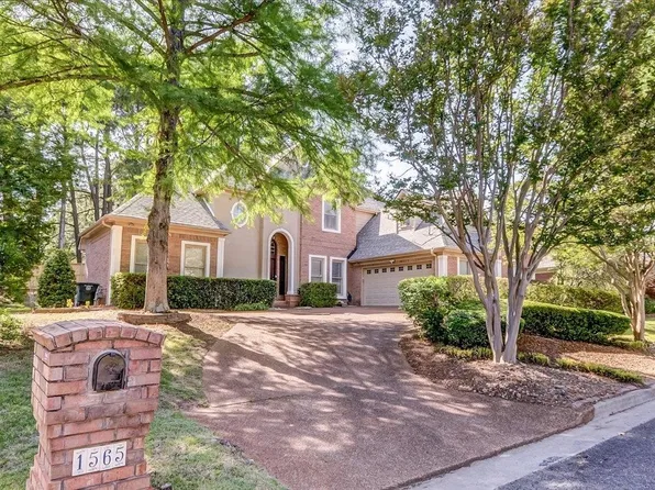 1565 Massey Pointe Ln, Memphis, TN 38120