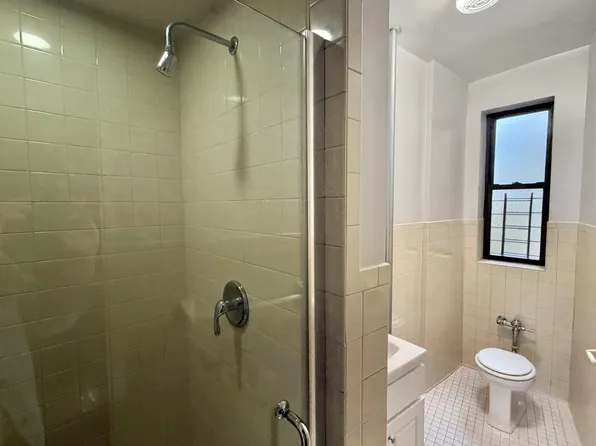 240 Cabrini Boulevard image 12 of 14