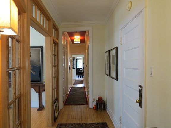 5th image of 300 S Kenilworth Ave