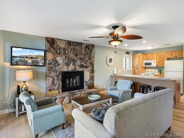 125 Indian Pointe #125, Osage Beach, MO 65065
