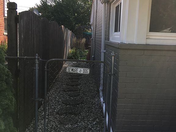 4th image of 530 Huntley Ave