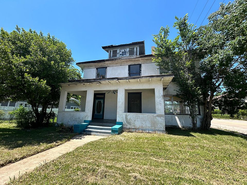 1st image of 1104 Janther Pl