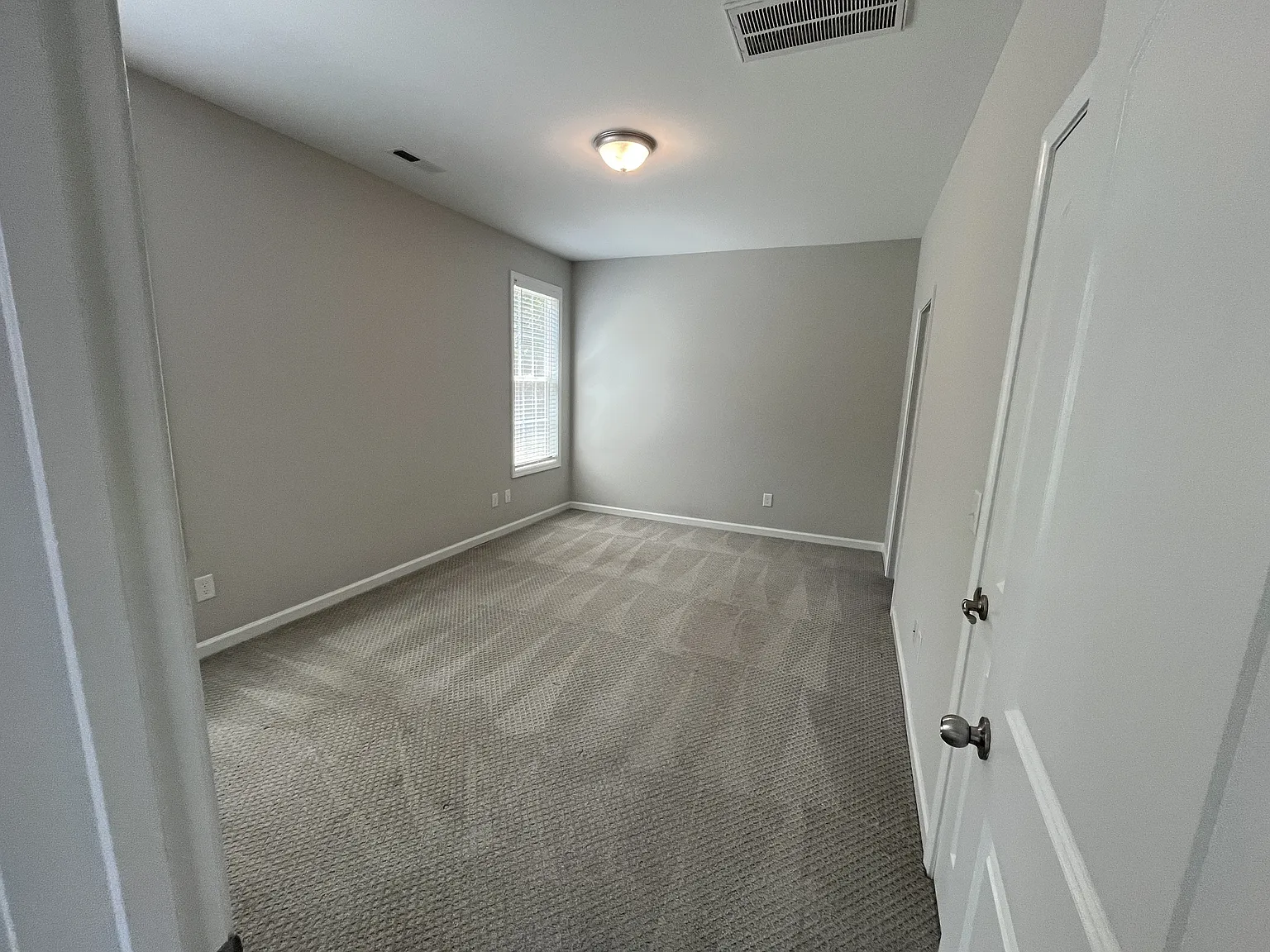 2207 Gardenview Ct (30B) - 1 — Photo 4