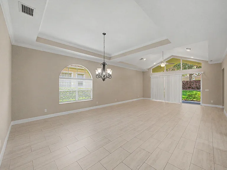 9112 Short Chip Cir — Photo 3