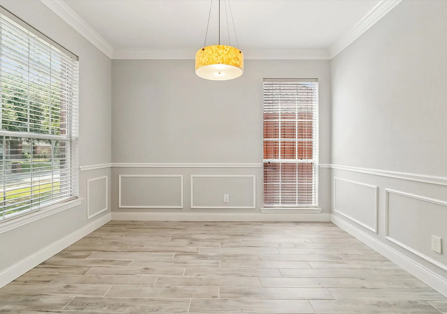 Two-story home in Plano — Photo 3