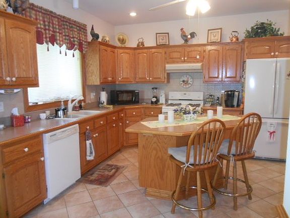 4th image of 2945 Cottonwood Ln