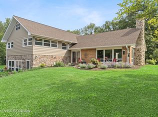 4815 Deering Oaks Ln, Crystal Lake, IL 60012