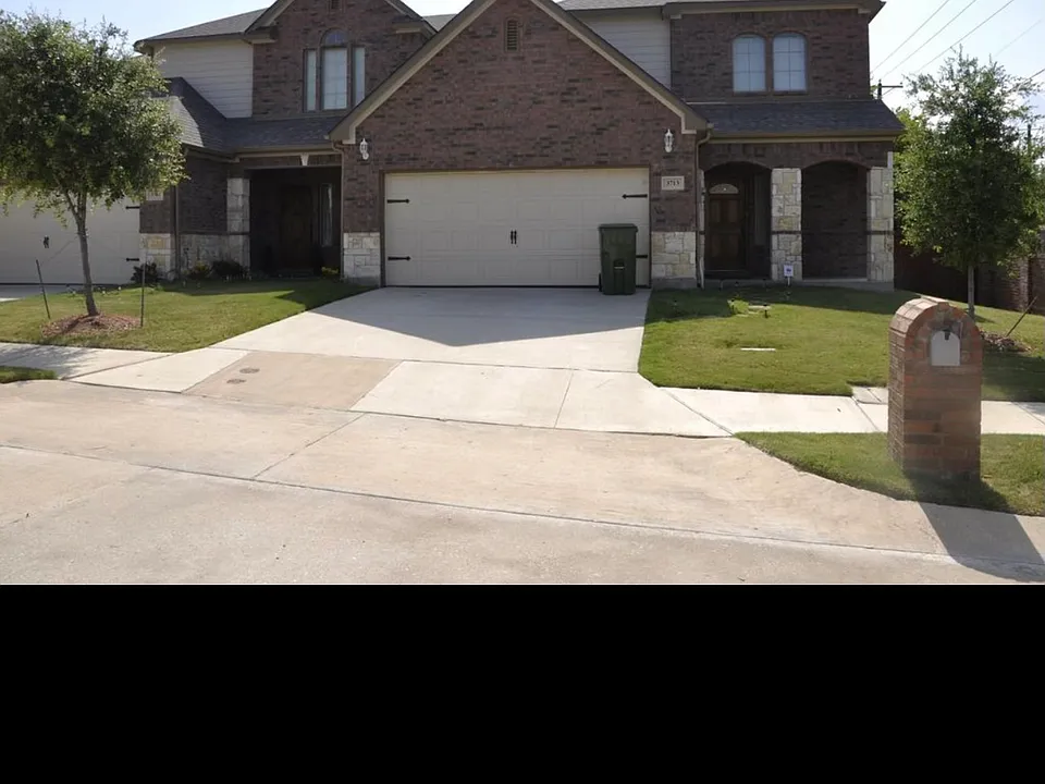 3713 Pearl Trl