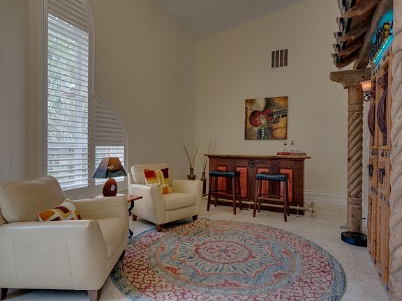 5th image of 661 Alexandrite Dr