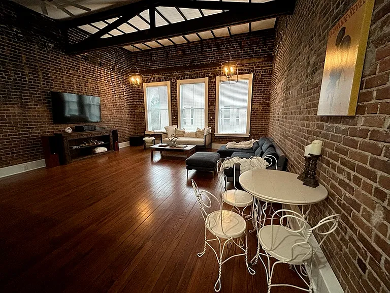 20 W Oglethorpe Ave #C — Photo 3
