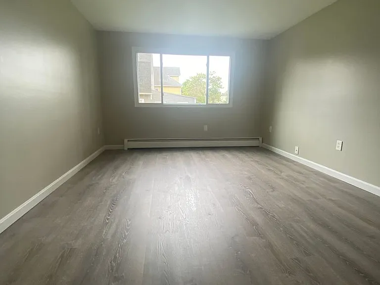Hildreth Apartments — Photo 4