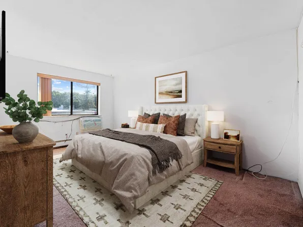 74-47 Calamus Circle image 4 of 14