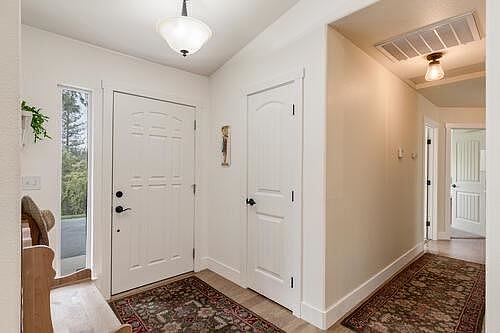 3rd image of 699 Swanson Ln