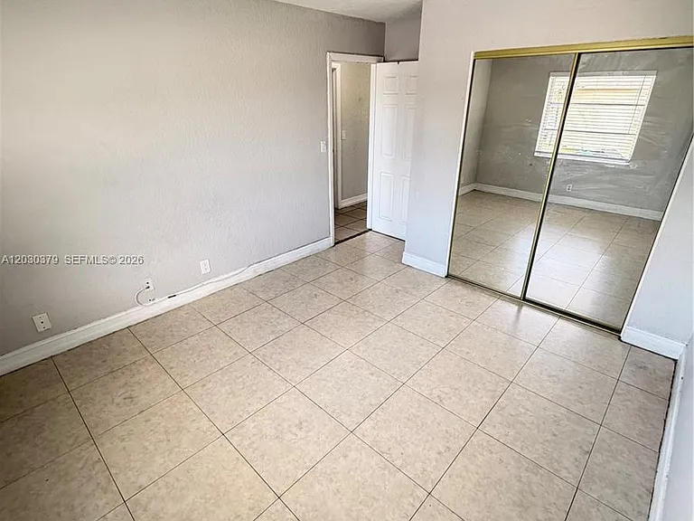 412 Lakeside Dr #223 — Photo 14