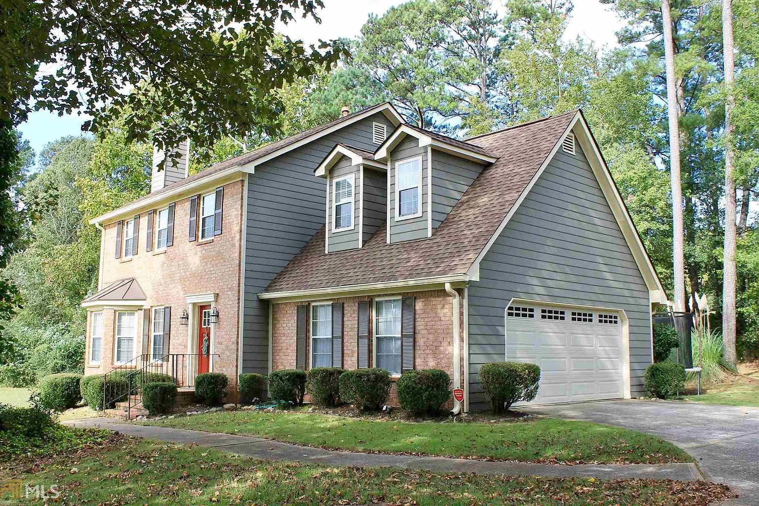 100 Millers Oak Way photo 1