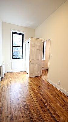 5th image of 126 W 82nd St APT 8