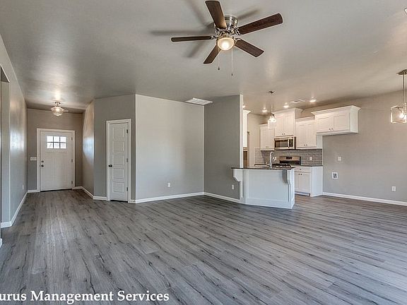 4th image of 1083 Mulbury Mansion