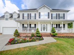 6646 Ruby June Ln, Corryton, TN 37721