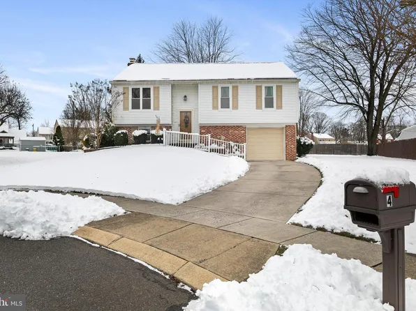 4 Brighton Ct, Westampton, NJ 08060